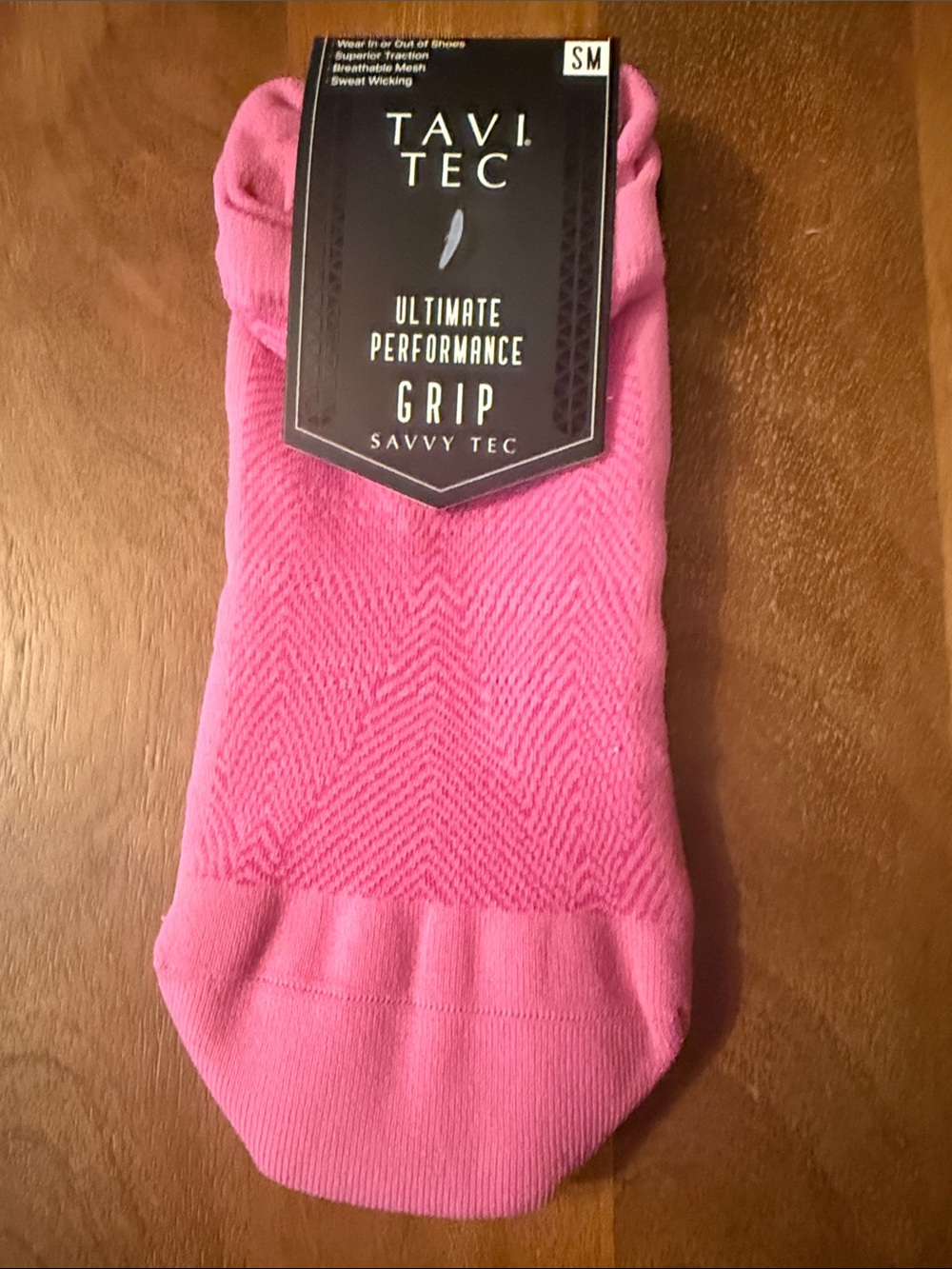 💕💕Pink high tech grip socks. Breathable with soft padding and arch support.